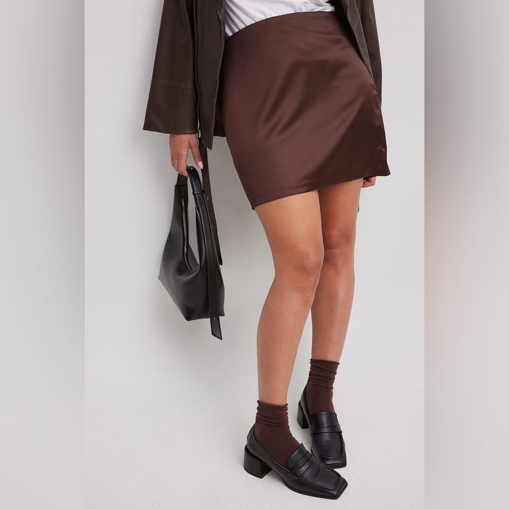 Vintage Brown Satin Fitted Mini Skirt High Waisted Back Zip Chocolate Size 9/10